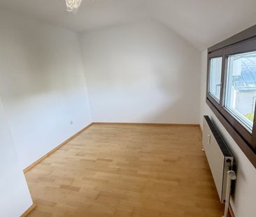 5-Zimmer-Wohnung mit FREIFLÄCHE in ruhiger Lage nahe dem Auhofcente... - Photo 2