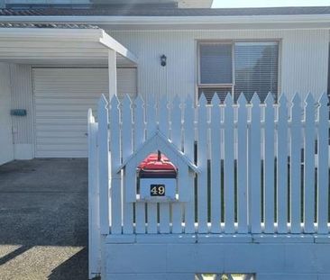 SUNNY 2 BEDROOM UNIT - MISSION BAY - Photo 1