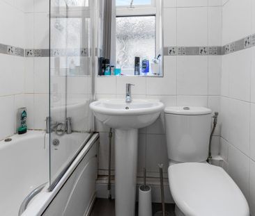 1 bedroom house of multiple occupation to rent - Photo 1