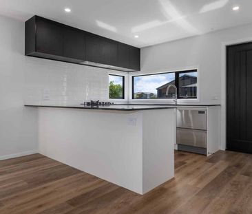 Wallaceville Living - Photo 1