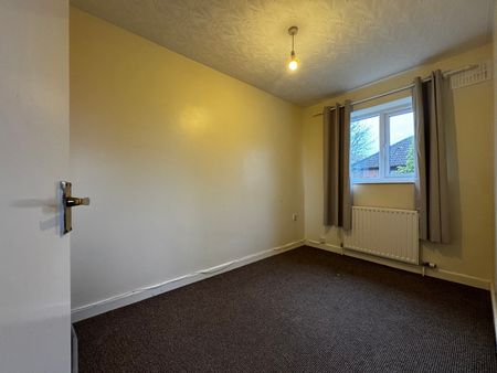 The Fairways, Scunthorpe - Photo 2