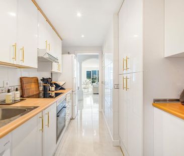 Luxury Flat for rent in Nueva Andalucia, Spain - Photo 4