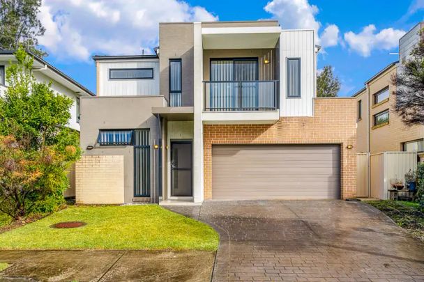 “Family Home In Great Location” - Photo 1