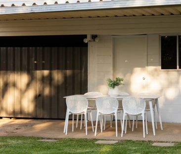 3 Bedroom house Redcliffe Contact Julie Sykes 0438 050 110 6 month ... - Photo 2