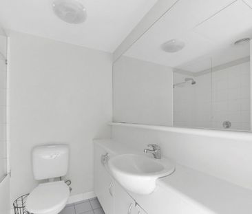 428/118 Franklin Street, Melbourne VIC 3000 - Apartment For Rent | ... - Photo 4