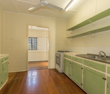 2/3 Sunset Avenue, Mundingburra - Photo 4