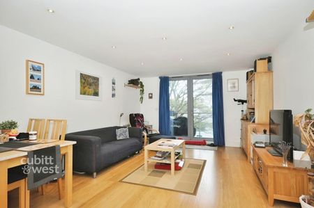 2 bedroom flat to rent - Photo 3