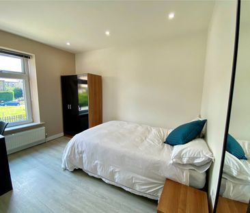 24 Victoria Street, Huddersfield, HD5 - Photo 5