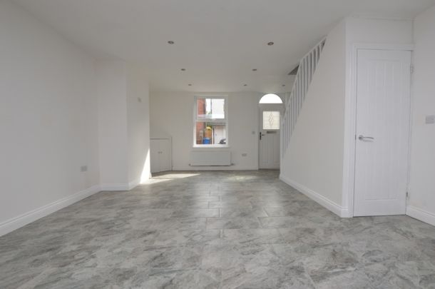 2 Bedroom Terraced House - Photo 1