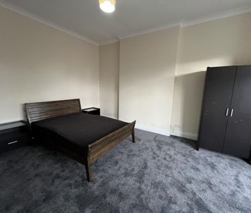5 bedroom house of multiple occupation to rent - Photo 4