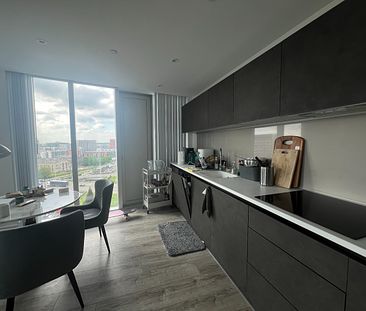 2 Bed Flat, Blade Tower, M15 - Photo 4