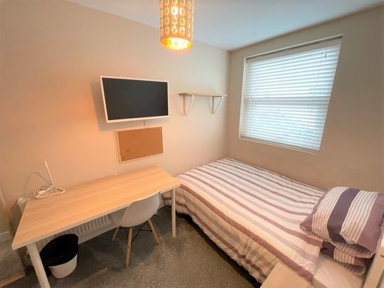 7 The Limes, Daisy Road, Birmingham, B16 9ED - Photo 1