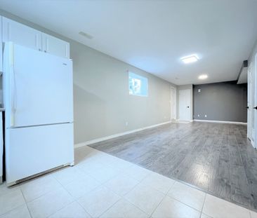 For Lease - 5 Golden Eagle Way, Barrie, Ontario - Photo 2