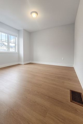 For Lease - 3091 Monarch Drive, Orillia, Ontario - Photo 4