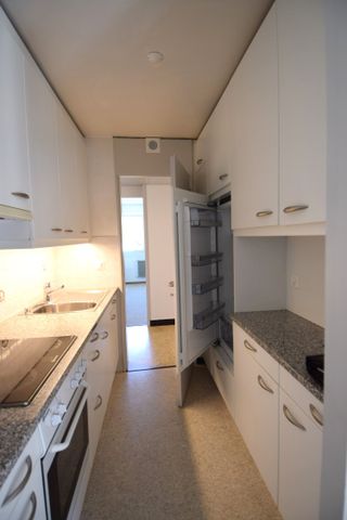 Helle 3.5-Zimmer-Wohnung mit Balkon in Burgdorf - Photo 5