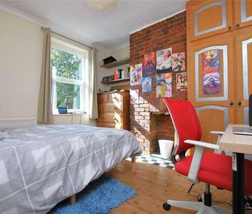 Ludlow Road, Guildford, Surrey, GU2 - Photo 1