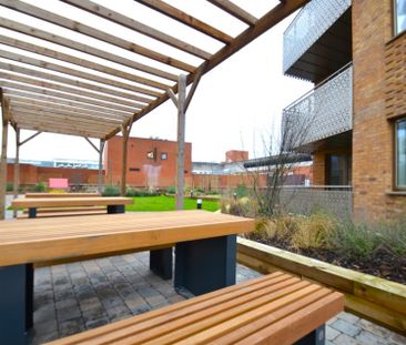 1 bedroom Ground floor flat to rent - Photo 4