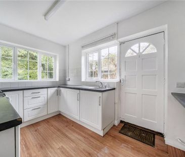 2 bedroom bungalow to rent - Photo 3