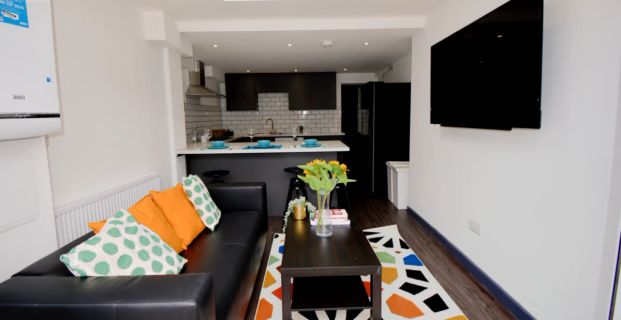 5 Bedroom - Photo 1