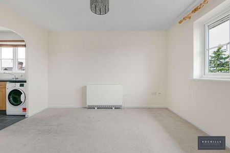 Sullivans Reach, Walton-on-thames, Surrey, KT12 - Photo 2