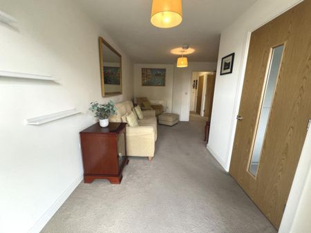 1 bedroom apartment to rent - Photo 2