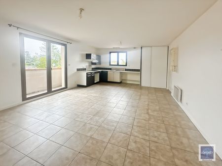 Appartement T3 Saint-Étienne-de-Tulmont à louer - Photo 3