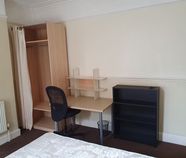 Carberry Road, Hyde Park, Leeds, LS6 1QQ - Photo 6