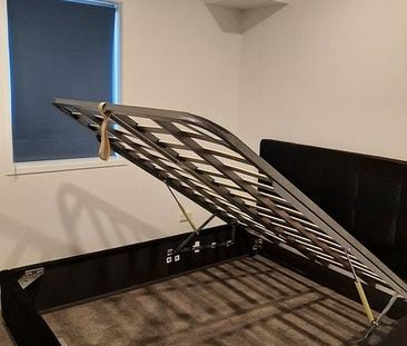 City fringe, 3 bedrooms 2 baths Fully furnished - Photo 5