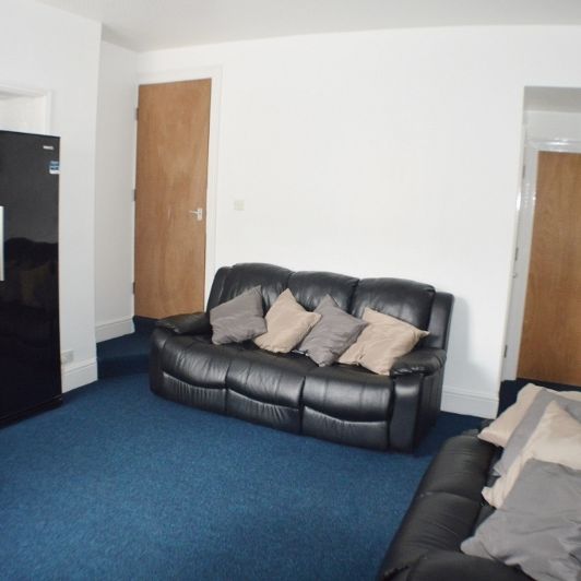 5 Bed Detached House, Cloister Street, NG7 - Photo 1