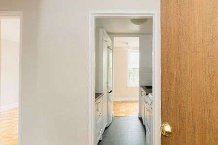 For Lease - 1545 Bathurst Street Unit# 403, Toronto, Ontario - Photo 4