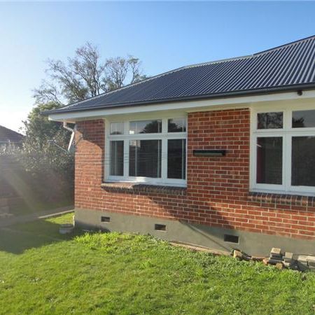 113 Main North Road, Papanui - Christchurch City, Christchurch City - Affordable Brick Home with Garage and Conservatory - Photo 1