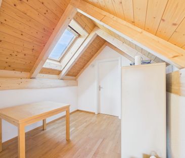 Einzigartige 4.5-Zimmer-Dachwohnung mit Galerie und Weitblick in Ka... - Photo 5