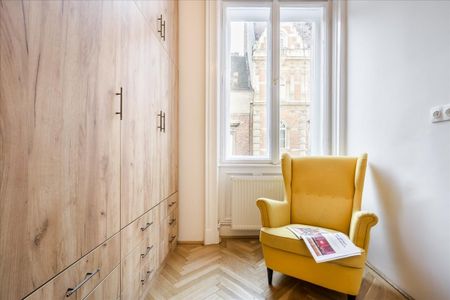 Kiadó felújított lakás - Budapest VI. kerület - Fotó 2