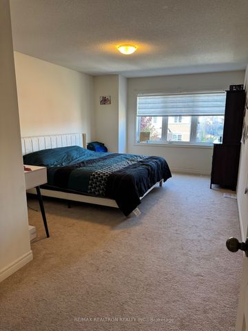 For Lease - 257 Sharon Creek Drive, East Gwillimbury, Ontario - Photo 2