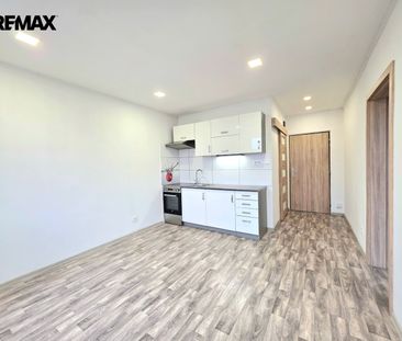 Pronájem bytu 1+1 v osobním vlastnictví 35 m², Žatec - Photo 1