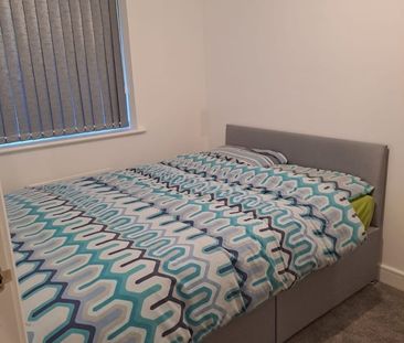 Room in a Shared House, Lynchets Road, LU2 - Photo 5