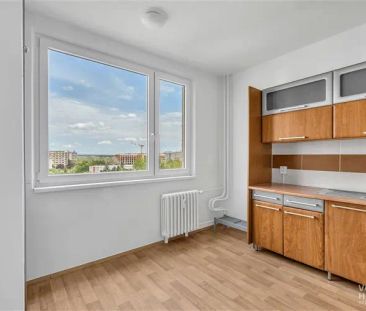 Pronájem pěkného bytu s dobrou dopravní dostupností - Photo 2