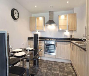 2 bedroom flat to rent - Photo 4