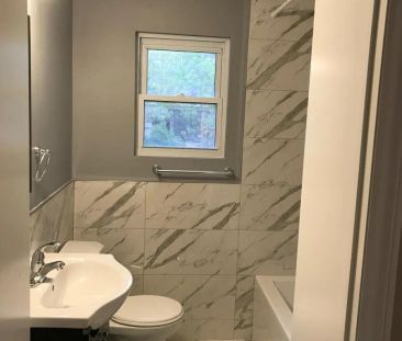 231 ALBANY AVENUE - Photo 1