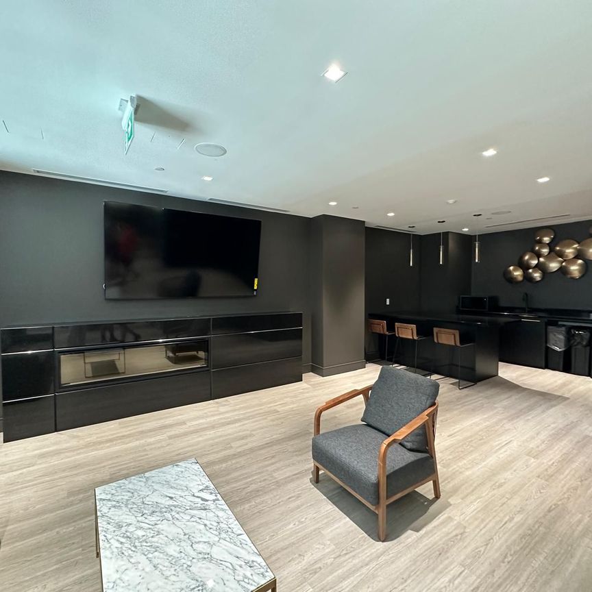 For Lease - 25 Holly Street Unit# 602, Toronto, Ontario - Photo 1