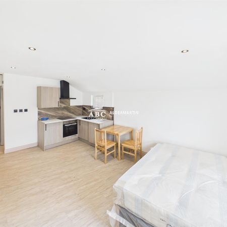 Station Road, NW4 3SX, London - Photo 4