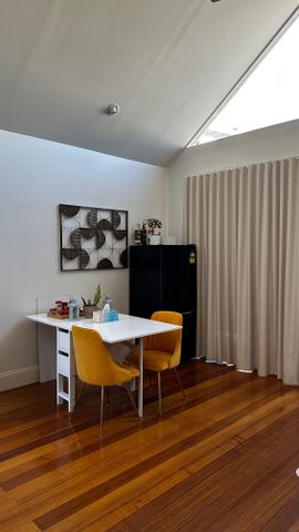 Port Melbourne - Photo 5