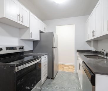 165 Cosburn Avenue #502 - Photo 6