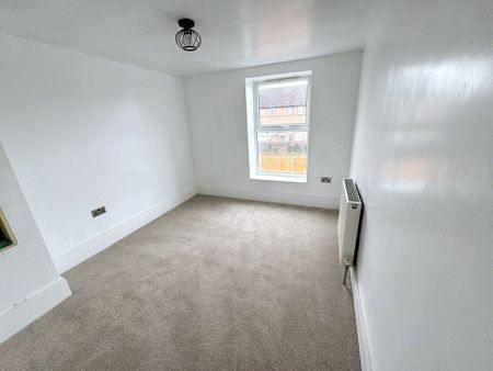 St. Denys Road, Southampton - Photo 4