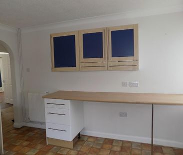 2 bedroom detached bungalow to rent - Photo 6