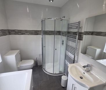 4 bedroom property to rent - Photo 2
