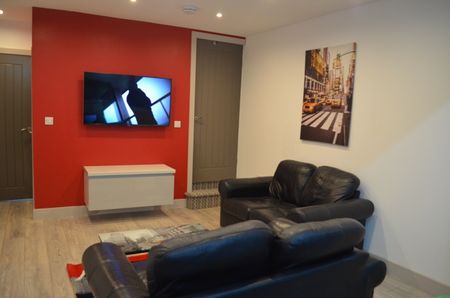 13 Rose Cottages - Photo 2