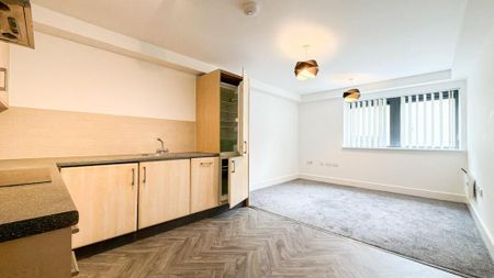 2 bedroom flat to rent - Photo 4