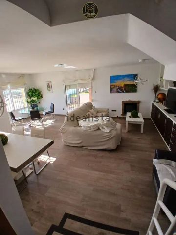 Alquiler de chalet adosado en Bahía de Casares - Photo 2