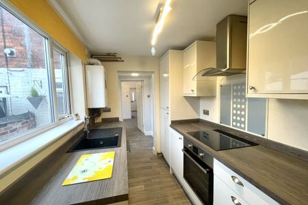 Weaver Street - Photo 2